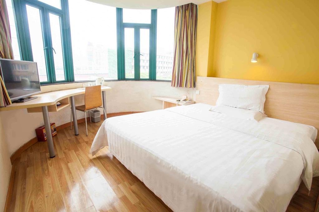 7Days Premium Harbin Central Avenue Zimmer foto